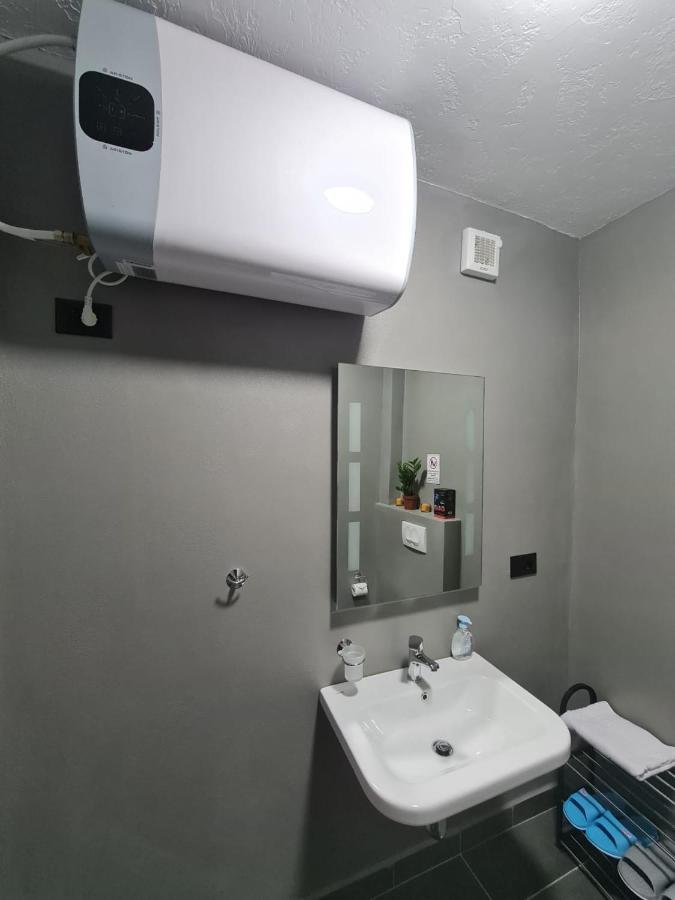 Hotell Jasmine Tiranë